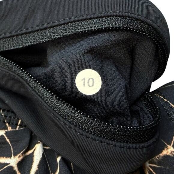 LULULEMON Pace Rival Skirt II Size 10 Sugar Crush Multi / Black - Picture 10 of 10